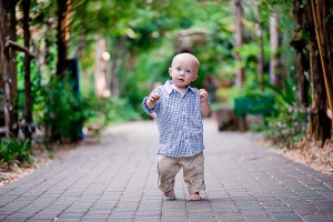 baby-learning-to-walk-milestone-photography-session-denver-photographer