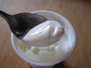 yoplait_honey_vanilla_greek_yogurt_02